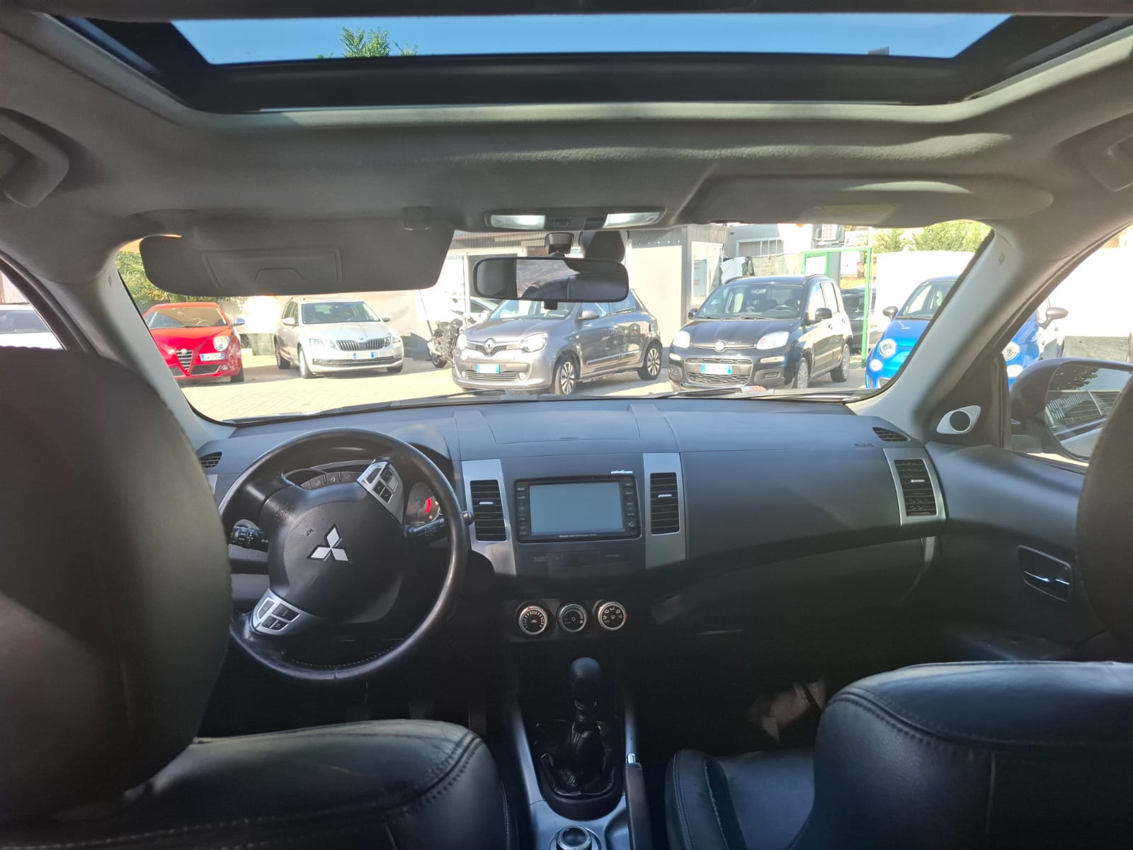 Mitsubishi Outlander 2.2 DI-D 7P Instyle 4X4