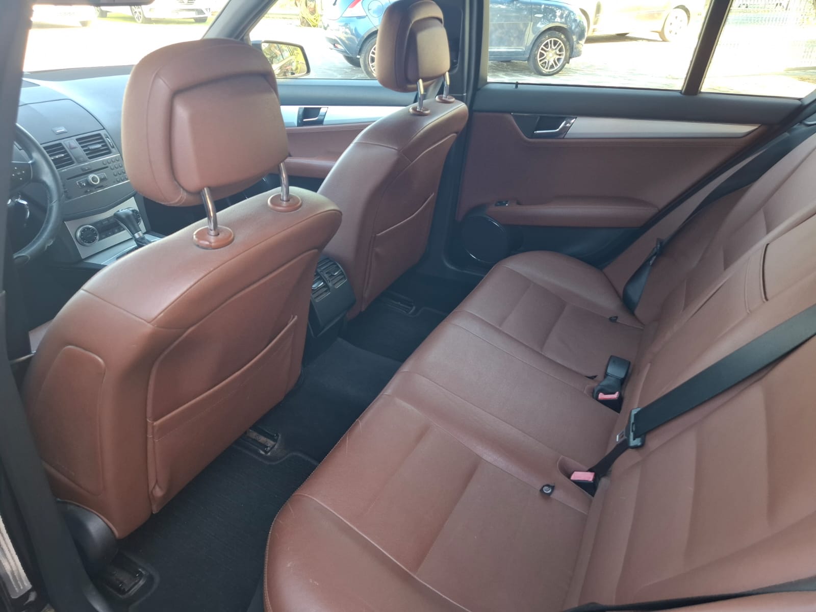 Mercedes Classe C220 Station Wagon, versione BlueEfficiency con cambio automatico