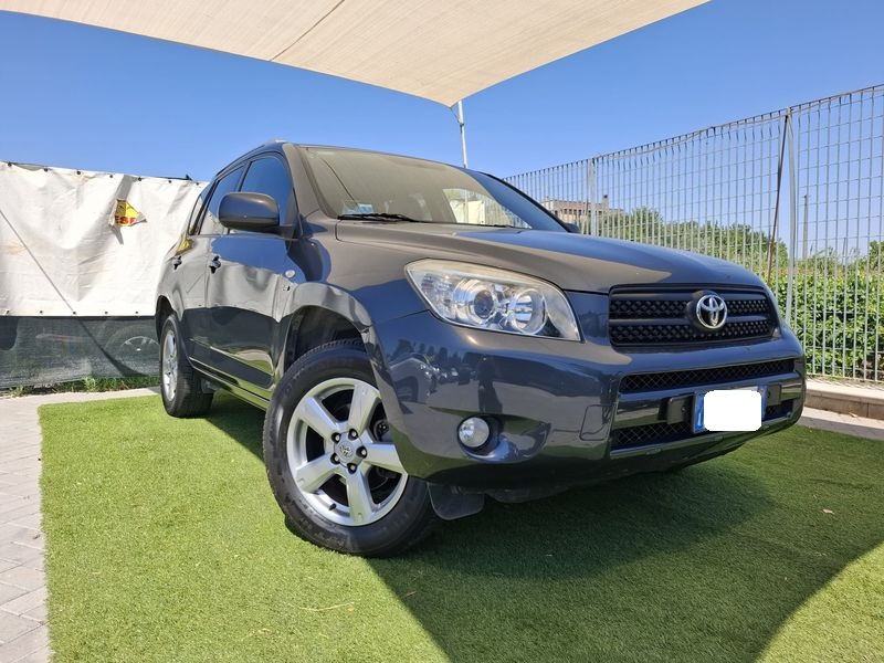 Toyota Rav 4 2.2 D 136cv anno 07-2006 