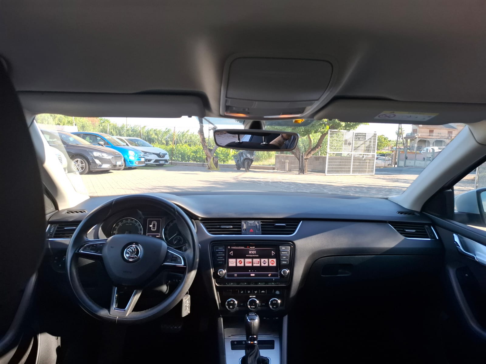 SKODA Octavia Wagon DSG Style cambio automatico DSG 1.6 TDI anno 2017 