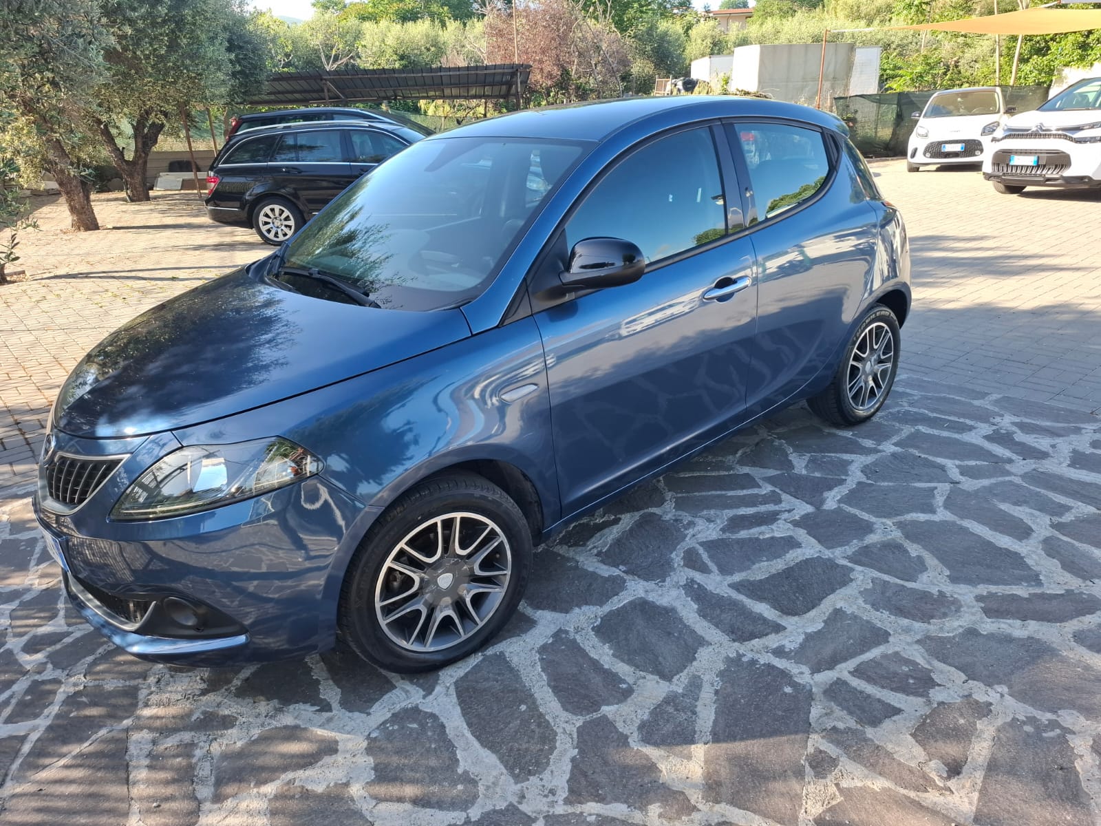 Lancia Ypsilon 1.0 Hybrid – Unipro – 2022 – Come Nuova!