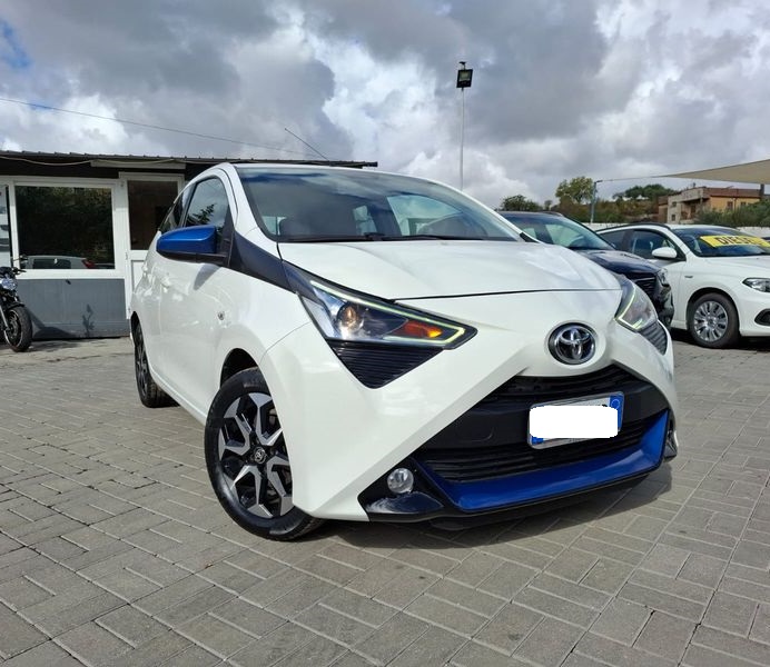 Toyota Aygo 1.0 benzina x-play 69cv anno 05-2018 