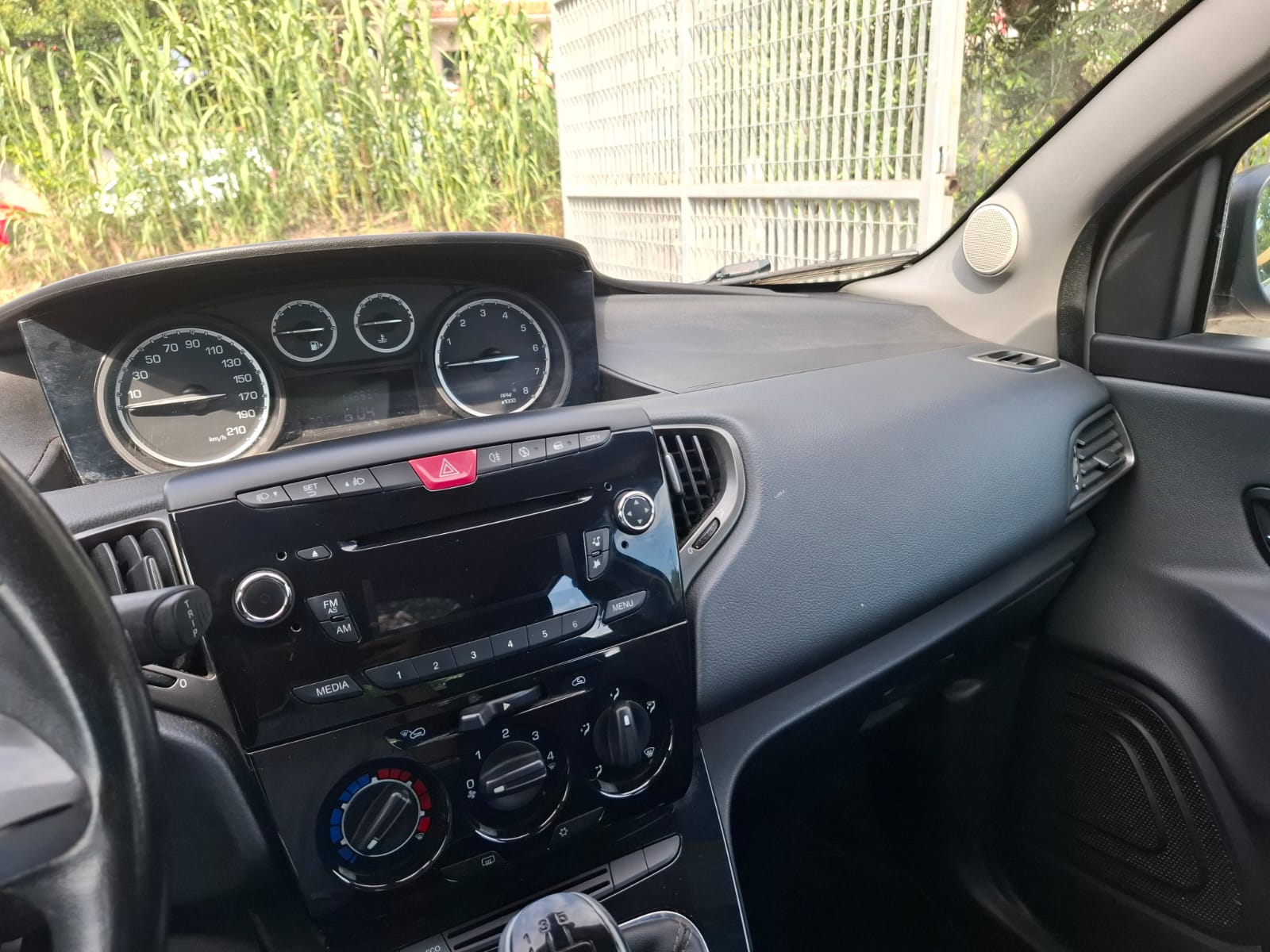 LANCIA Ypsilon 0.9 TwinAir 85 CV Platinum | Full Optional | Garanzia 12 Mesi