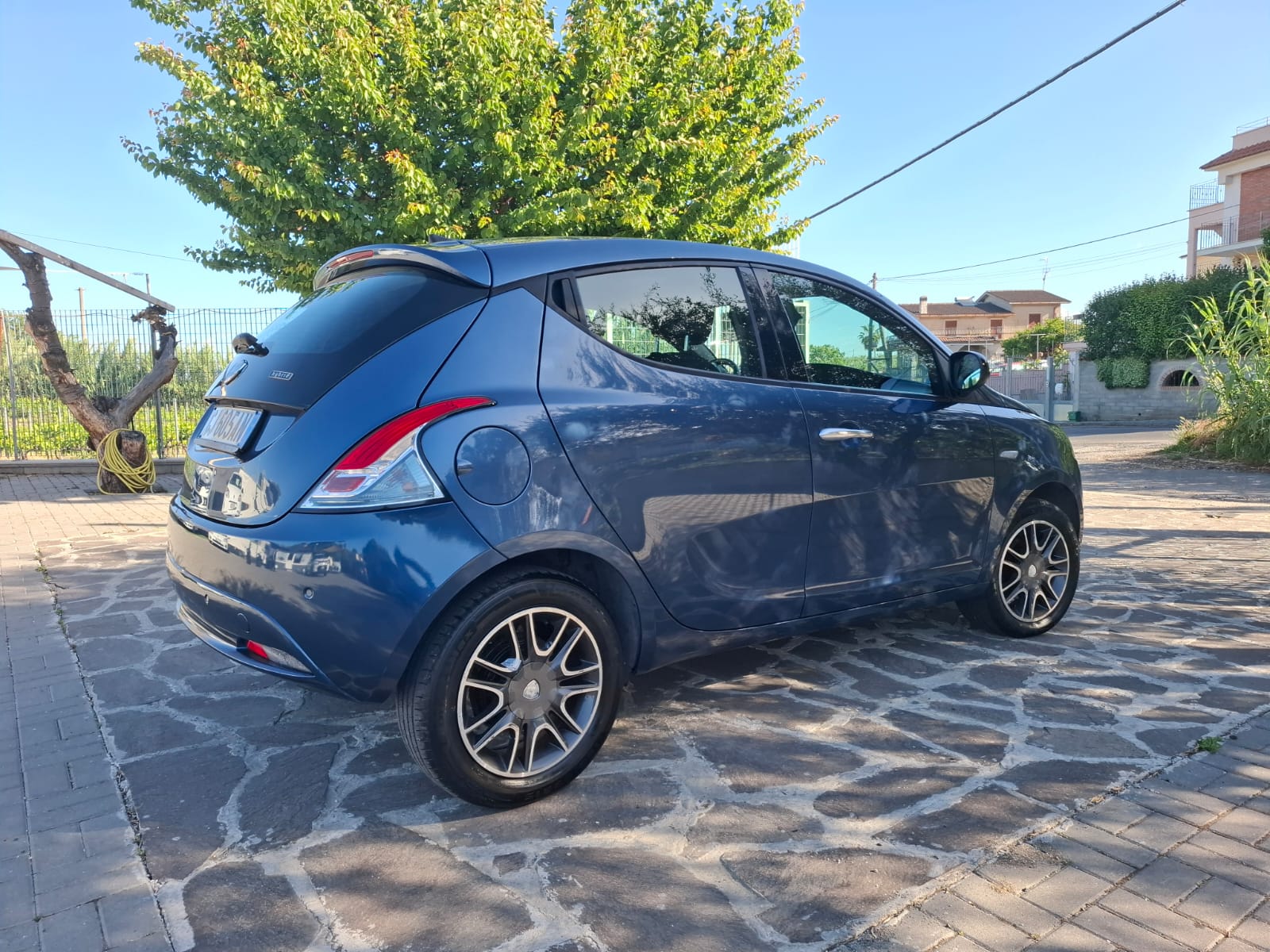 Lancia Ypsilon 1.0 Hybrid – Unipro – 2022 – Come Nuova!