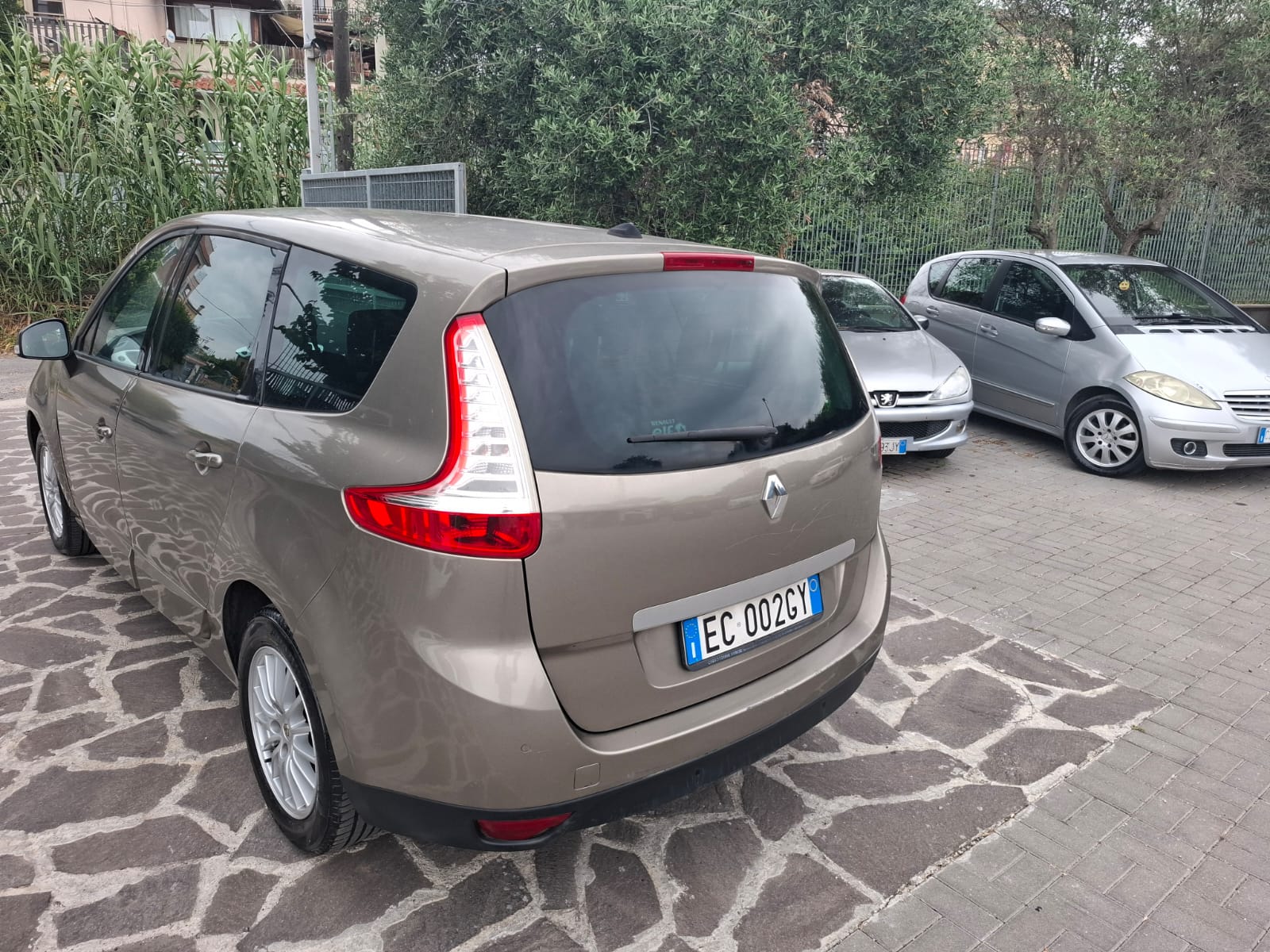 RENAULT SCENIC 1.5 dCi 110 CV – COSTUME NATIONAL – 7 POSTI