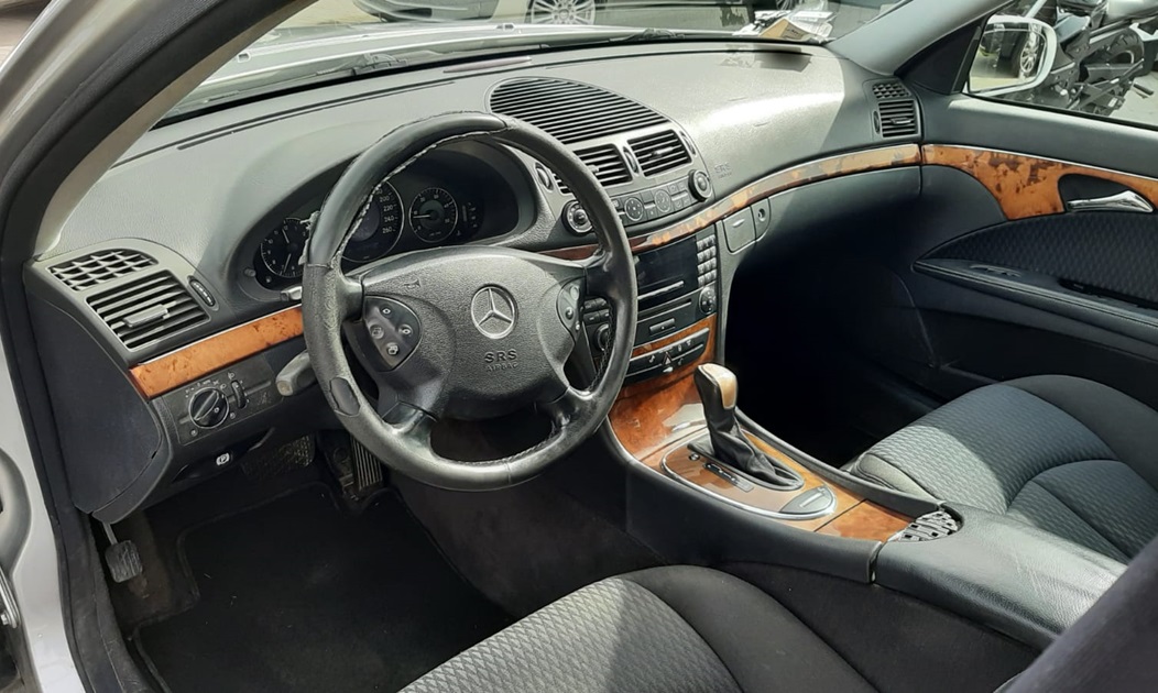 Mercedes Classe E270 cdi Advangarde 177cv anno 02-2004 