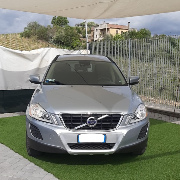 Volvo XC60 2.4 d4 (d3) Kinetic awd 163cv geartronic anno 05-2011