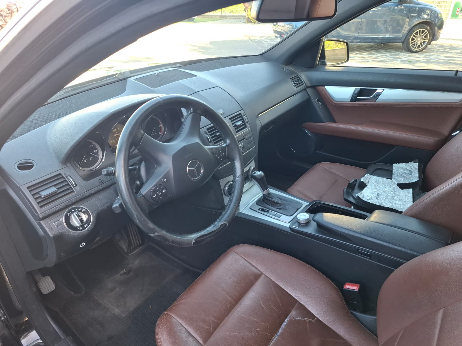Mercedes Classe C220 Station Wagon, versione BlueEfficiency con cambio automatico