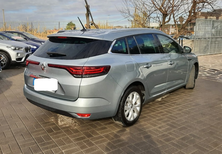 Renault Megane Sporter Blue Business 1.5 dci 115cv anno 05-2021