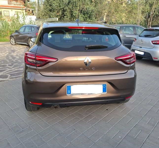 Renault Clio Life 1.0 benzina 90cv anno 04-2021 