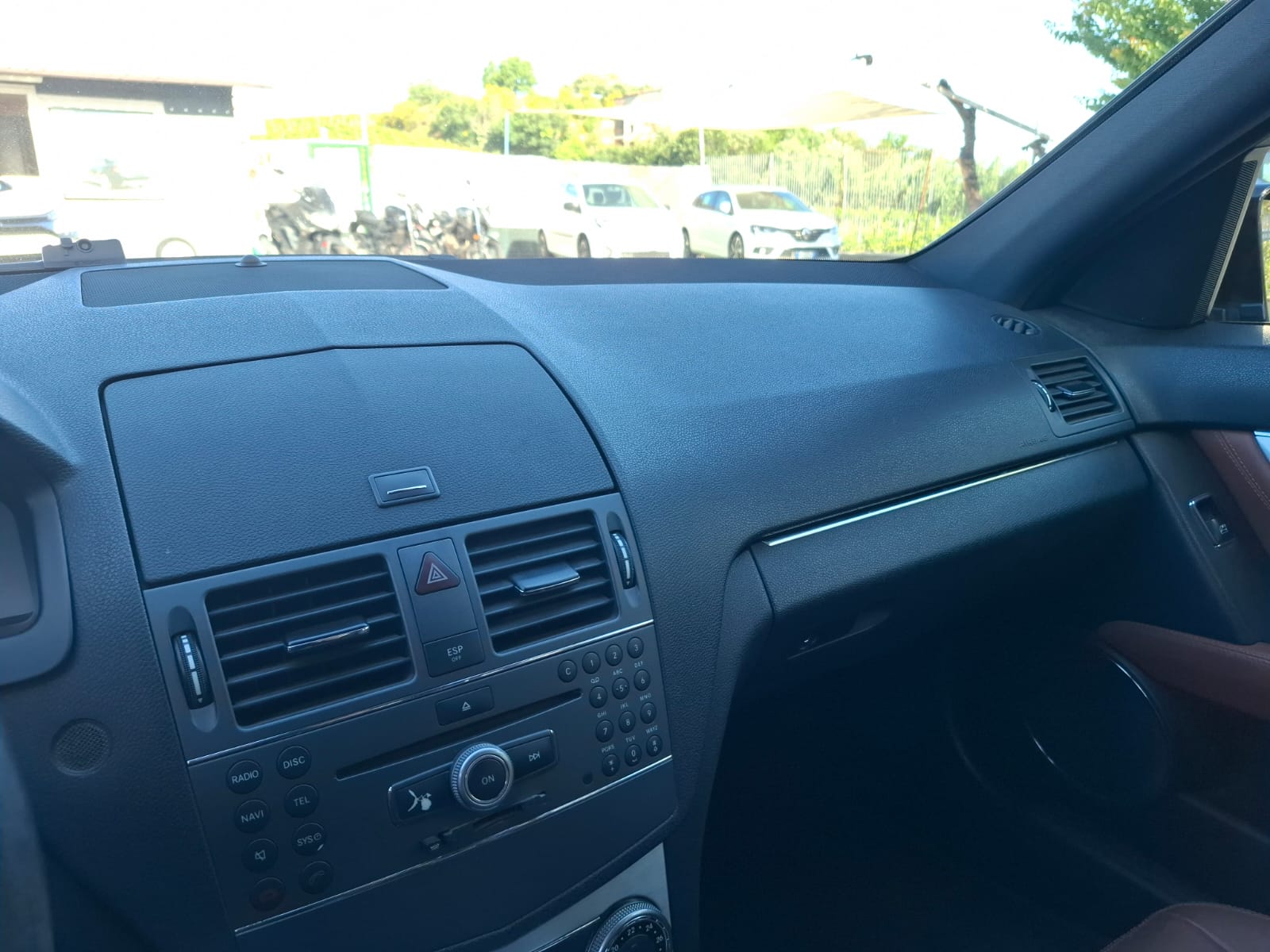 Mercedes Classe C220 Station Wagon, versione BlueEfficiency con cambio automatico