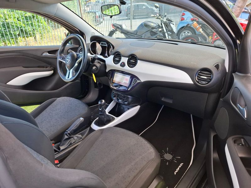 Opel Adam Glam 1.2 benzina 70cv anno 05-2013