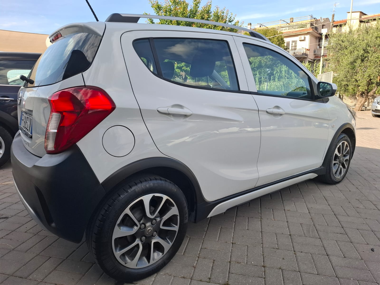 OPEL Karl ROCKS 1.0 75 CV – Neopatentati - CarPlay - Euro 6b 