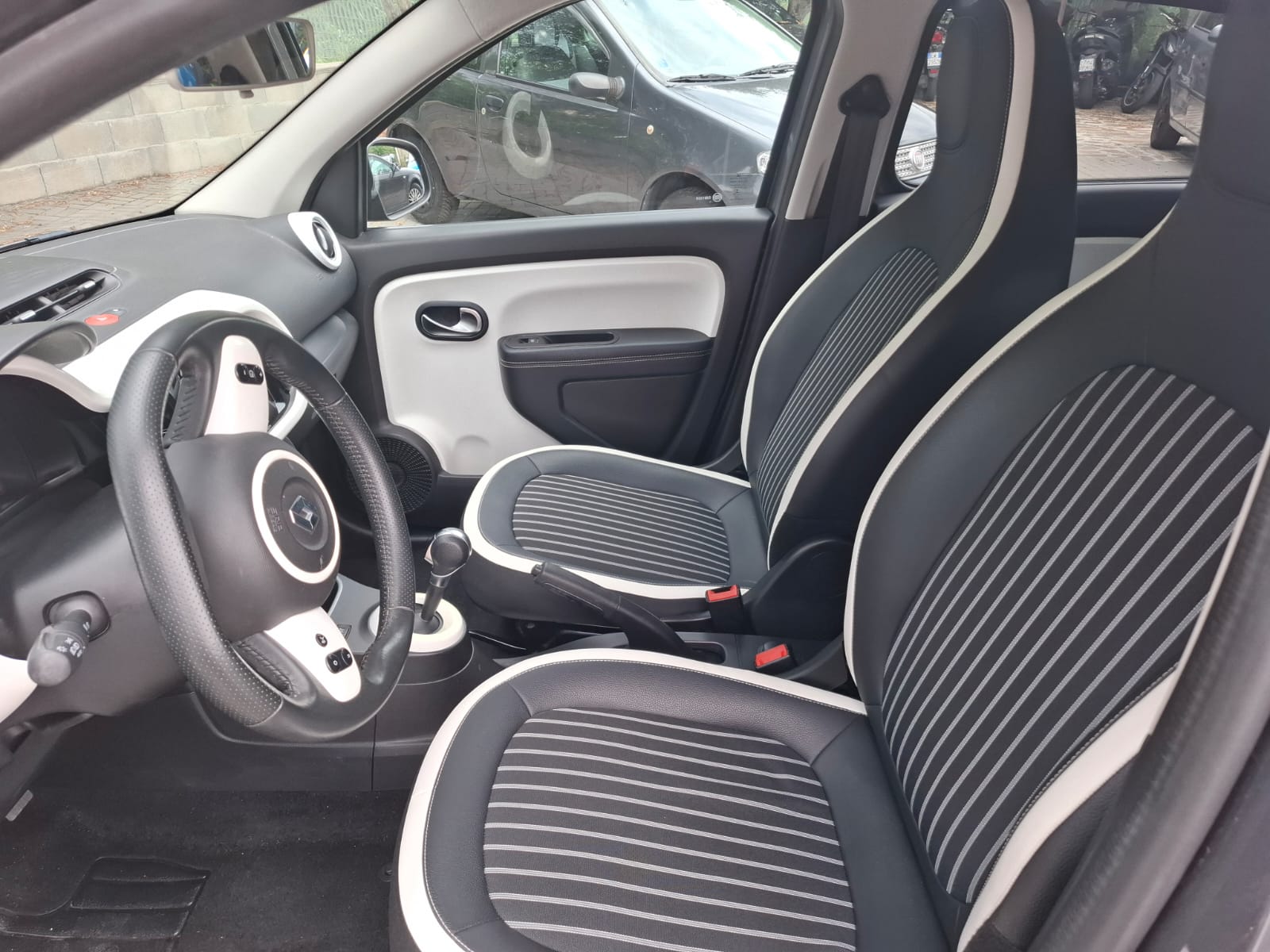RENAULT TWINGO Electric E-Tech - "Vibes" Black Edition - Automatico  2021 