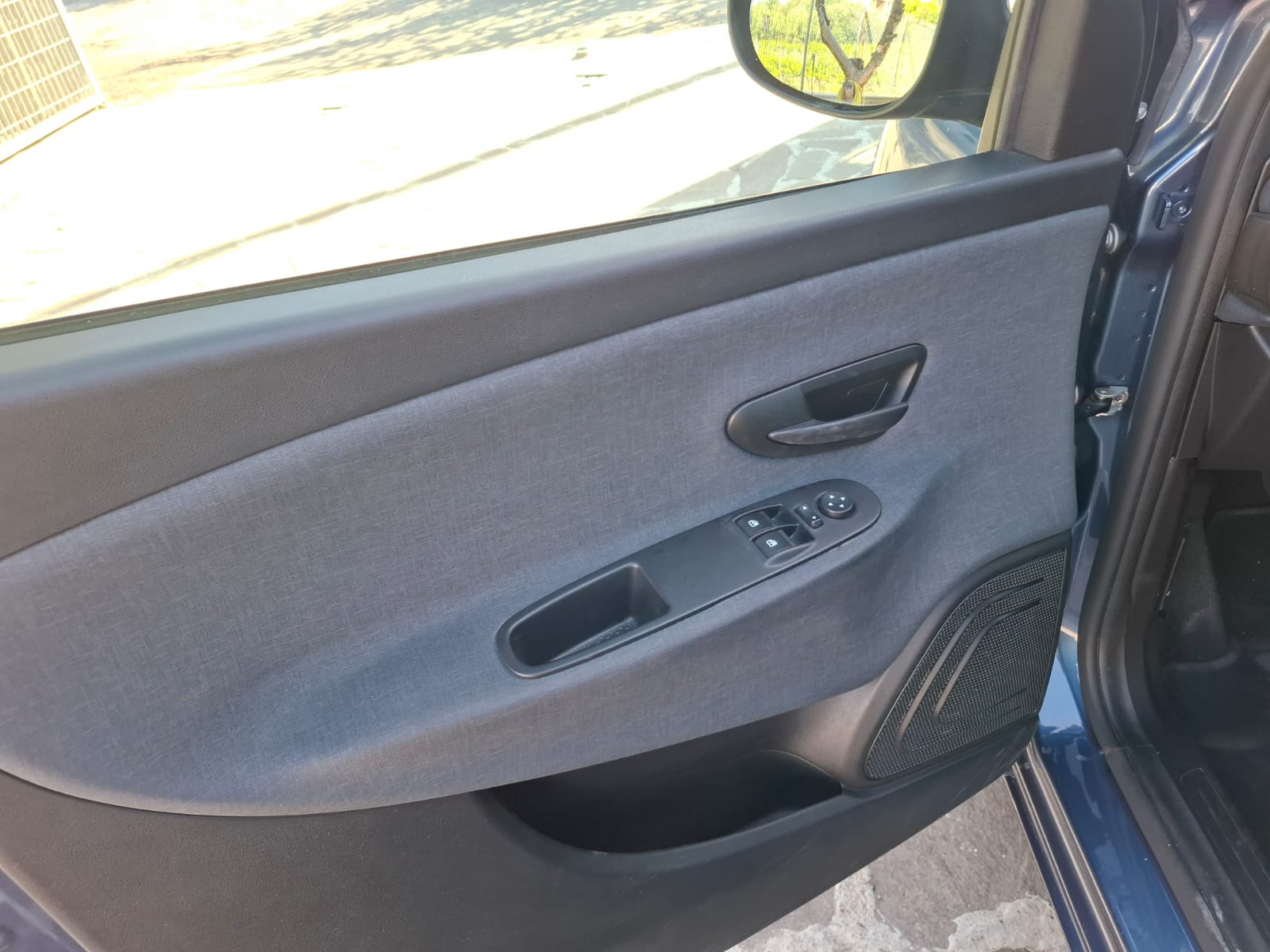 Lancia Ypsilon 1.0 Hybrid – Unipro – 2022 – Come Nuova!