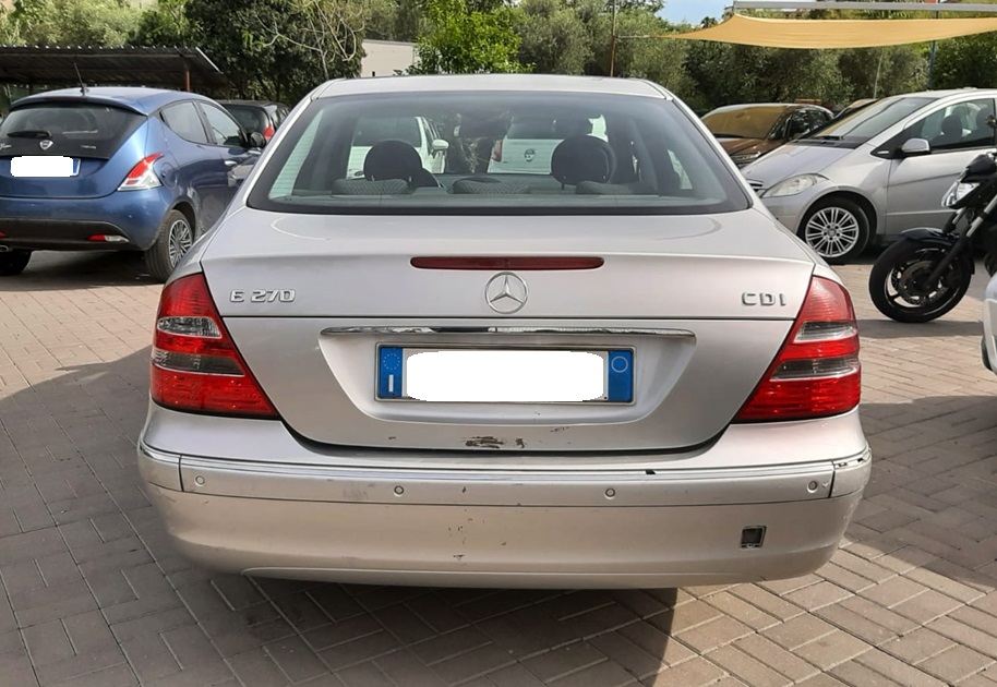 Mercedes Classe E270 cdi Advangarde 177cv anno 02-2004 