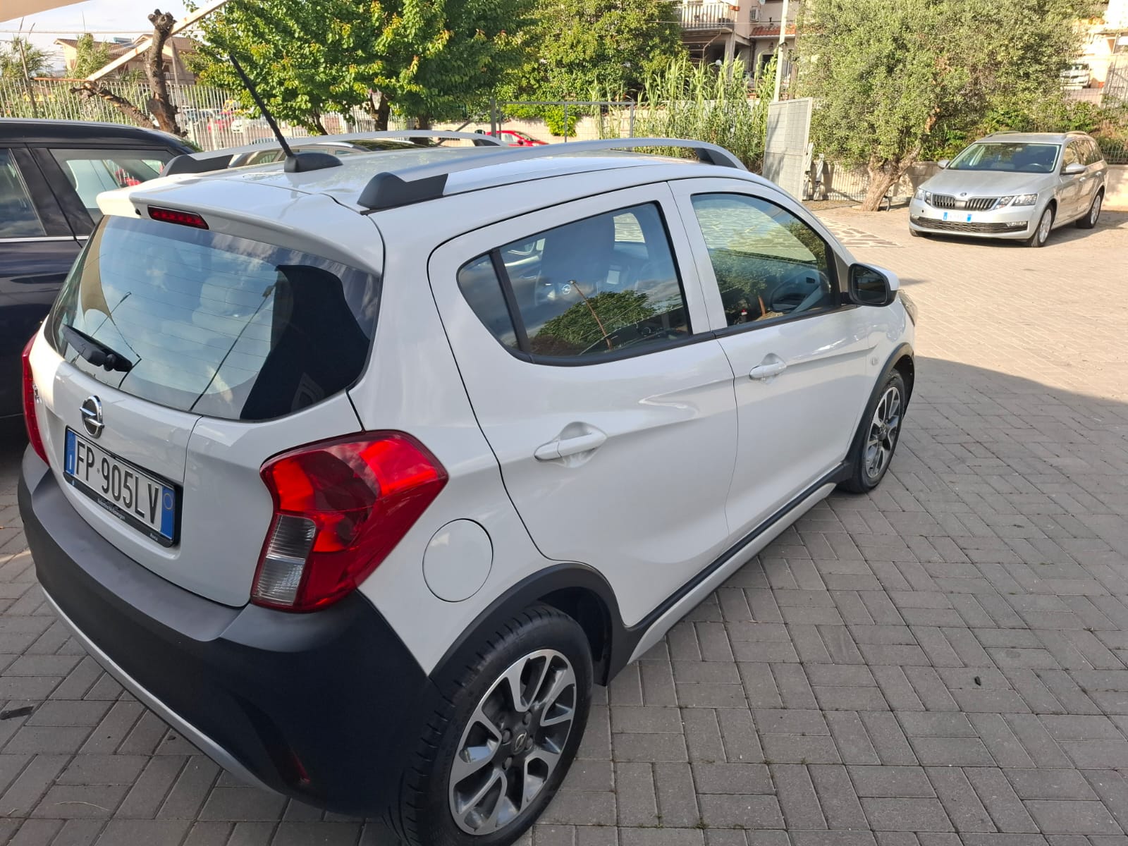 OPEL Karl ROCKS 1.0 75 CV – Neopatentati - CarPlay - Euro 6b 
