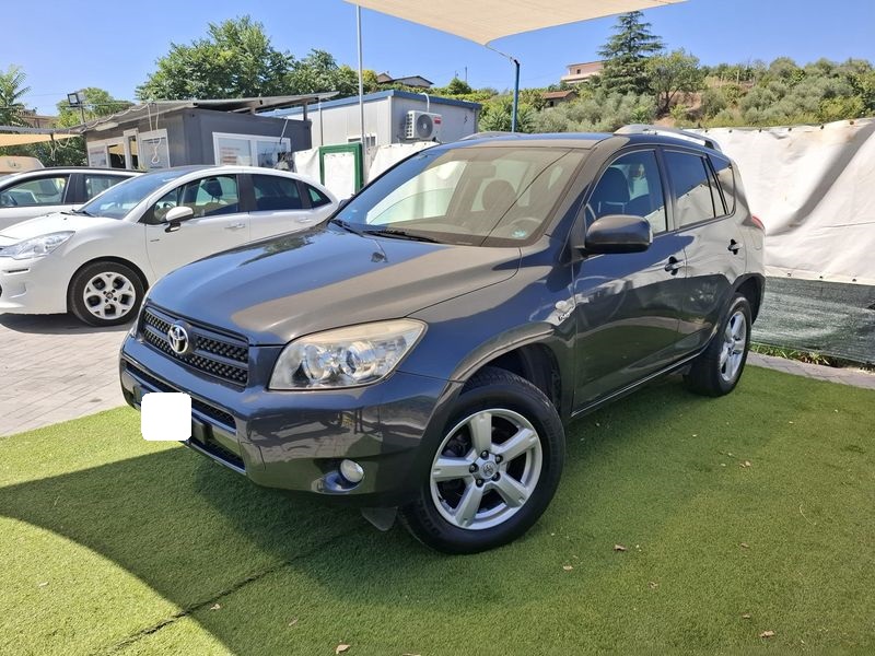 Toyota Rav 4 2.2 D 136cv anno 07-2006 