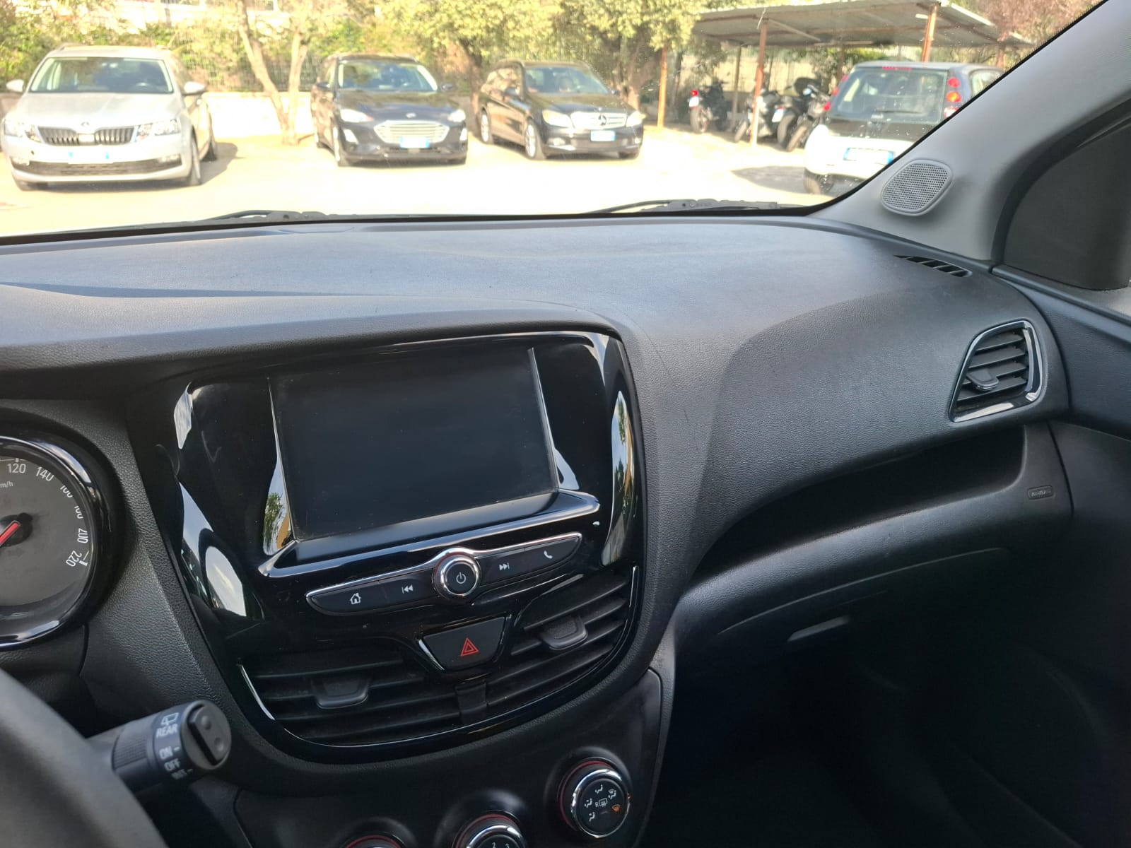 OPEL Karl ROCKS 1.0 75 CV – Neopatentati - CarPlay - Euro 6b 