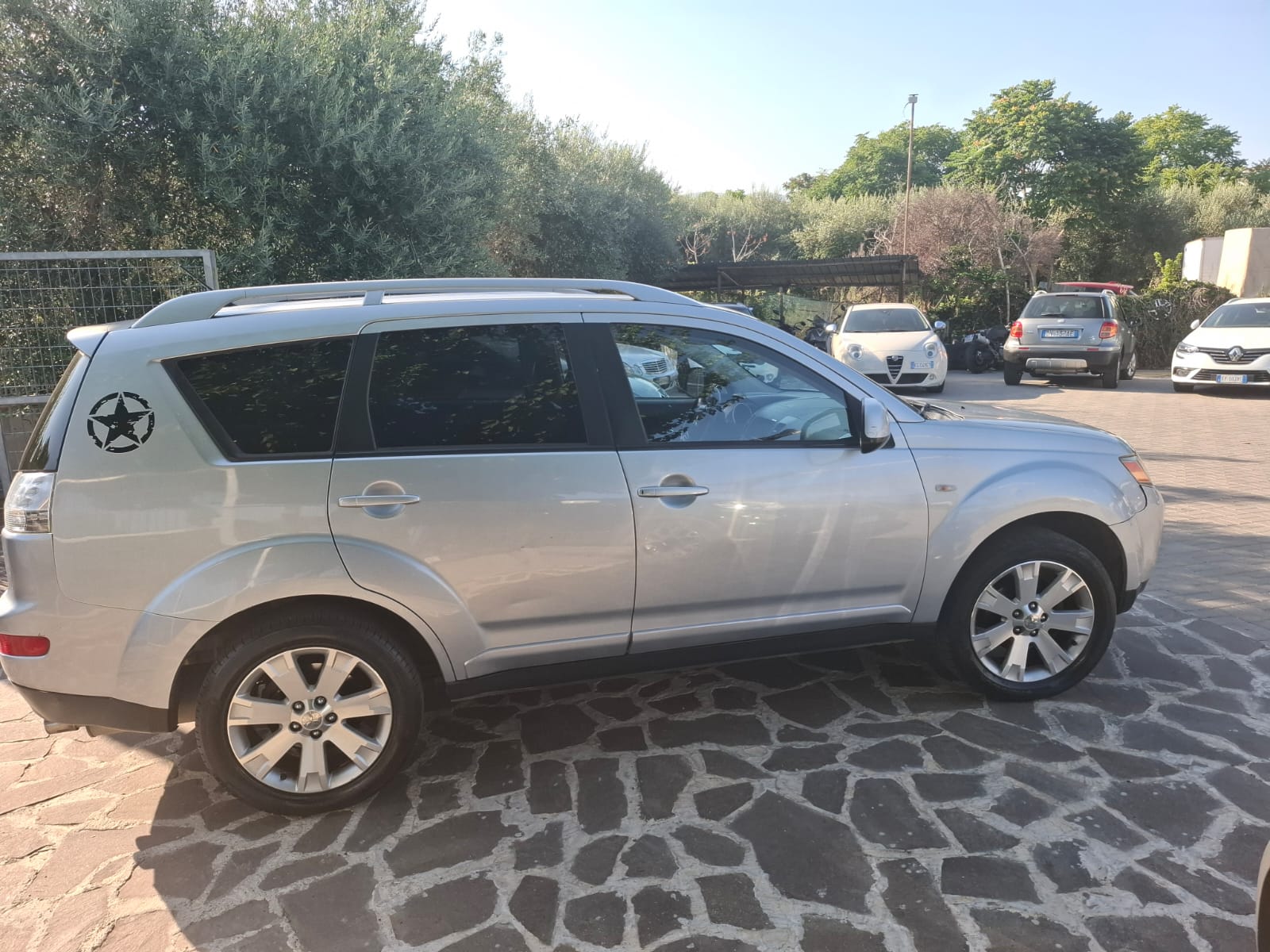Mitsubishi Outlander 2.2 DI-D 7P Instyle 4X4