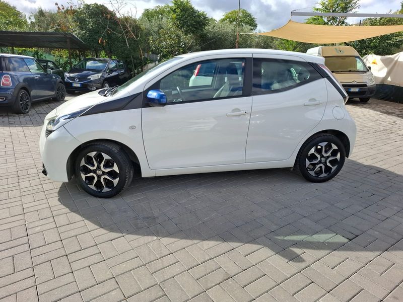 Toyota Aygo 1.0 benzina x-play 69cv anno 05-2018 