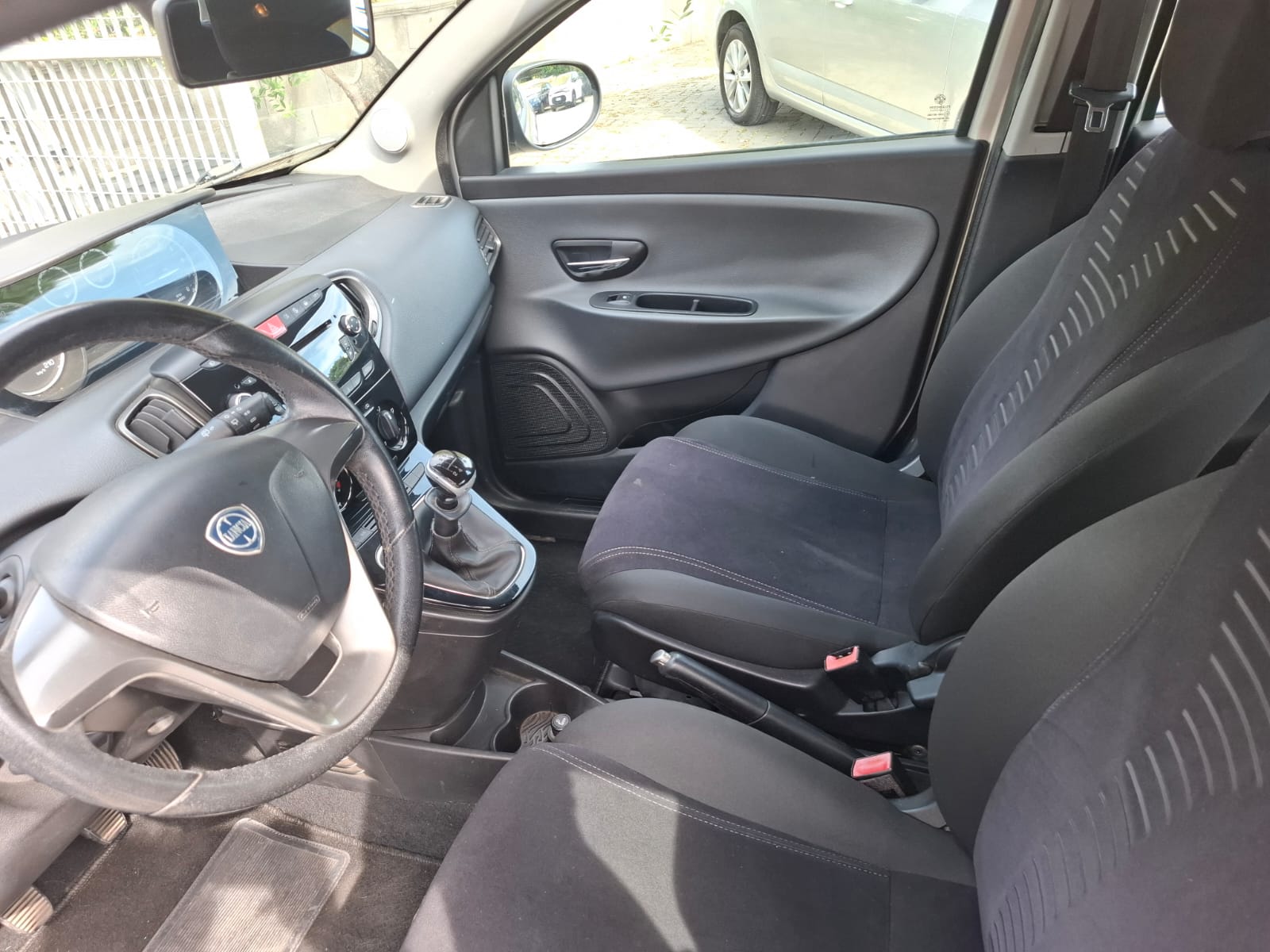 LANCIA Ypsilon 0.9 TwinAir 85 CV Platinum | Full Optional | Garanzia 12 Mesi