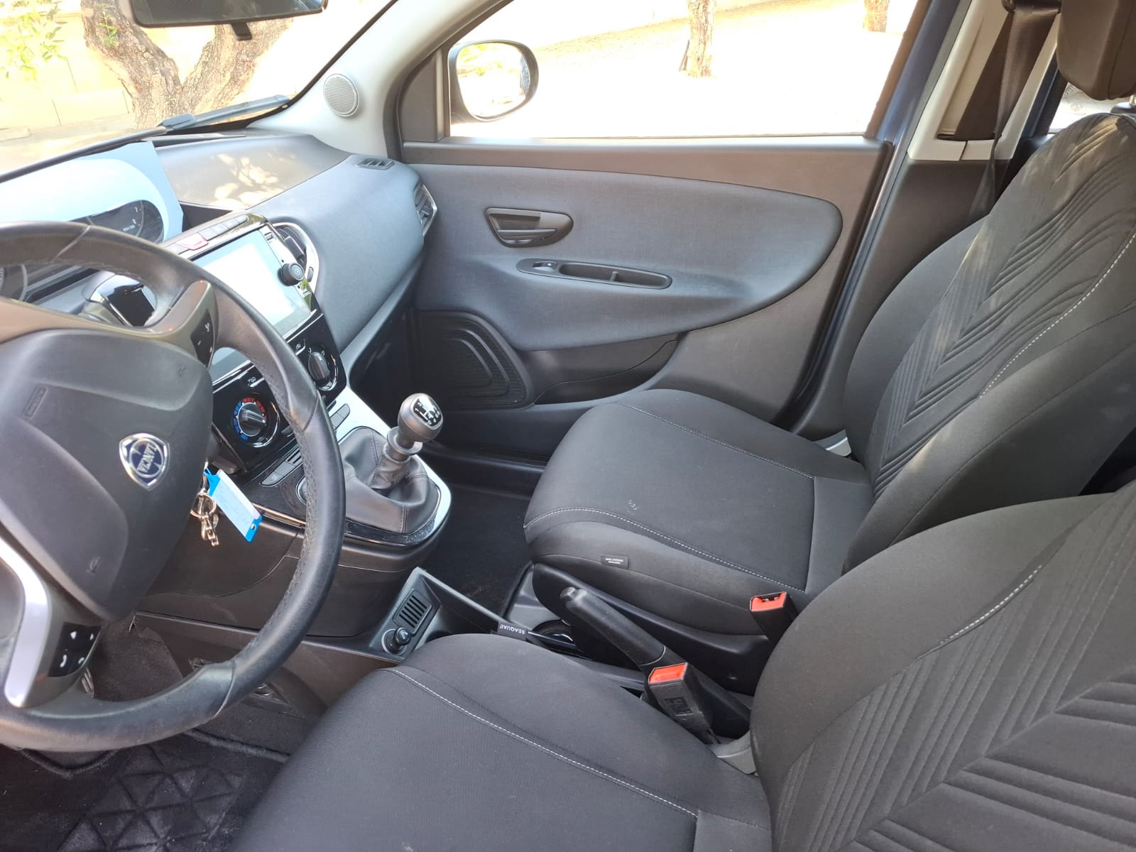 Lancia Ypsilon 1.0 Hybrid – Unipro – 2022 – Come Nuova!
