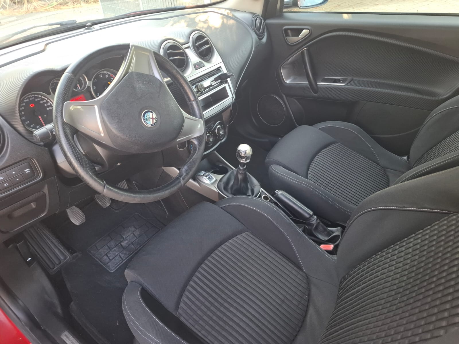 Alfa Romeo MiTo 1.4 78 CV (58 kW) allestimento Distinctive con Sport Pack Cromo 2009